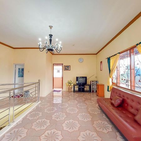 Villa Samsu By Puncak Holiday Cianjur Εξωτερικό φωτογραφία